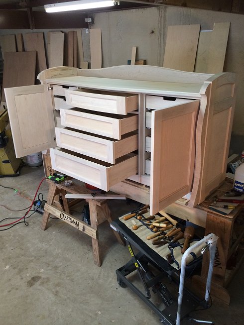 The Craftsman - Fine Homes Fine Woodworking