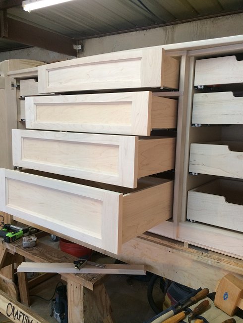 The Craftsman - Fine Homes Fine Woodworking